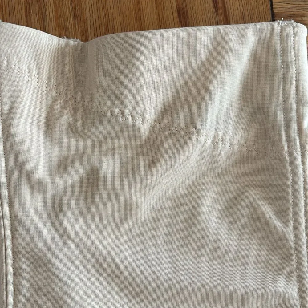 Hardly worn! Maidenform Beige Tan Waist-cincher Shapewear Tummy Control Size XL